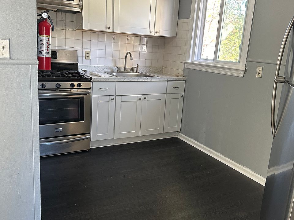 2nd image of 21 Terhune St Floor 2