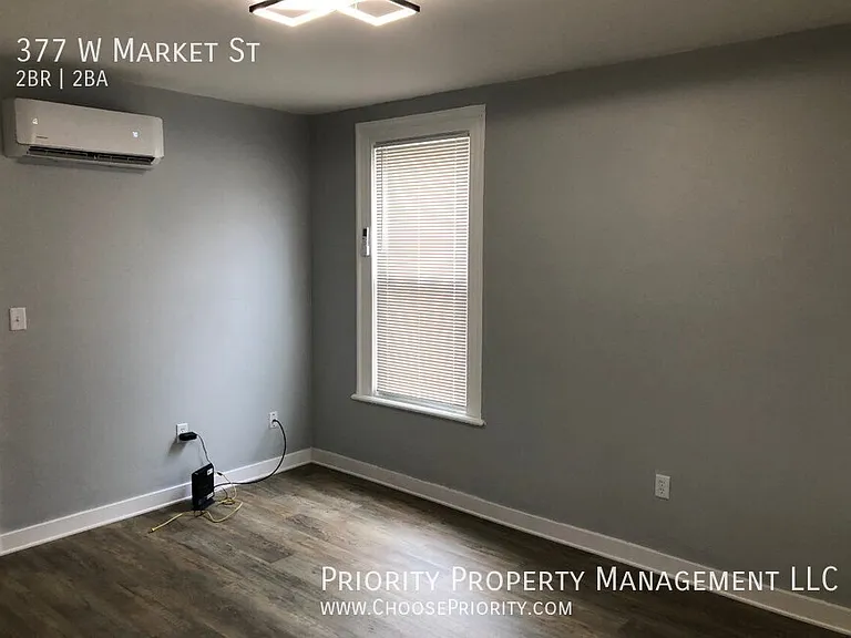377 W Market St — Photo 3