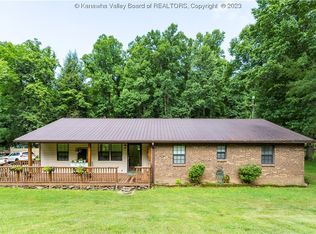239 Blue Lick Rd, Winfield, WV 25213
