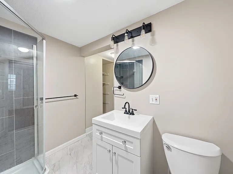 Full Bathroom En Suite with Stand Up Glass Shower