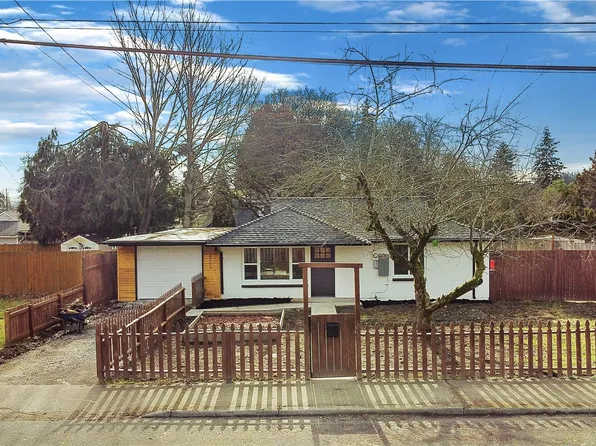 5702 241st Street SW, Mountlake Terrace, WA 98043