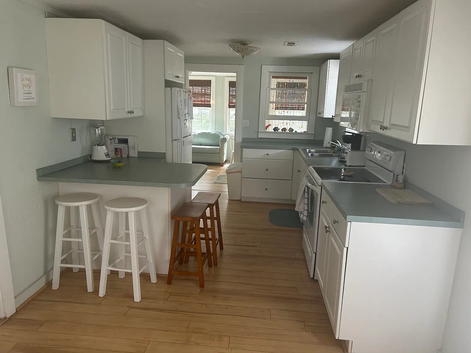1 bed, 860 sqft, $1,900 — Photo 4