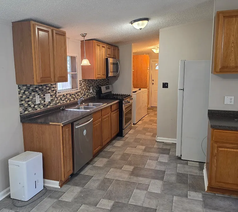 1129 Woodale Rd