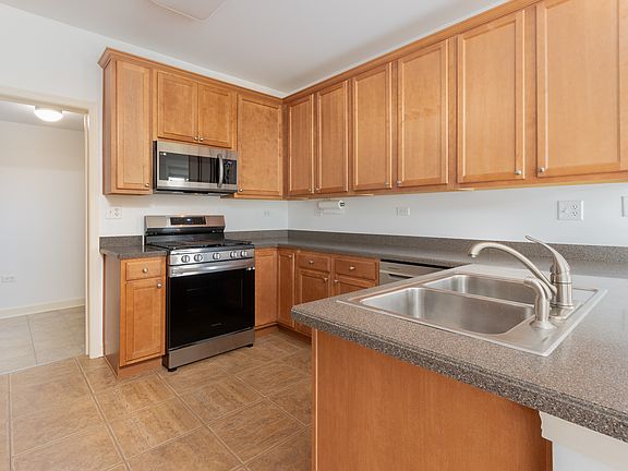 5th image of 1352 Remington Dr