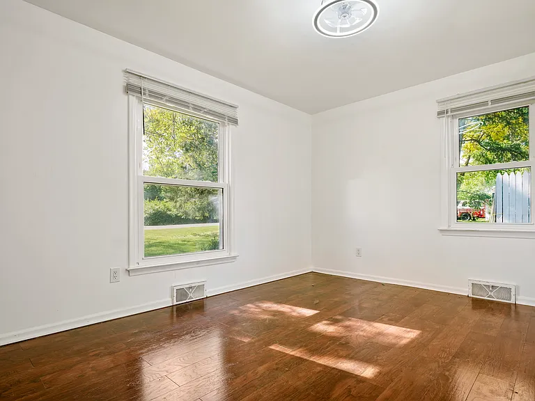 6843 E Dartmoor Rd — Photo 11