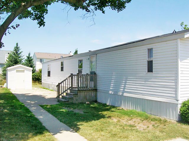 1st image of 40 Carmell St