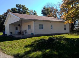 9817 Homestead Rd, Roanoke, IN 46783