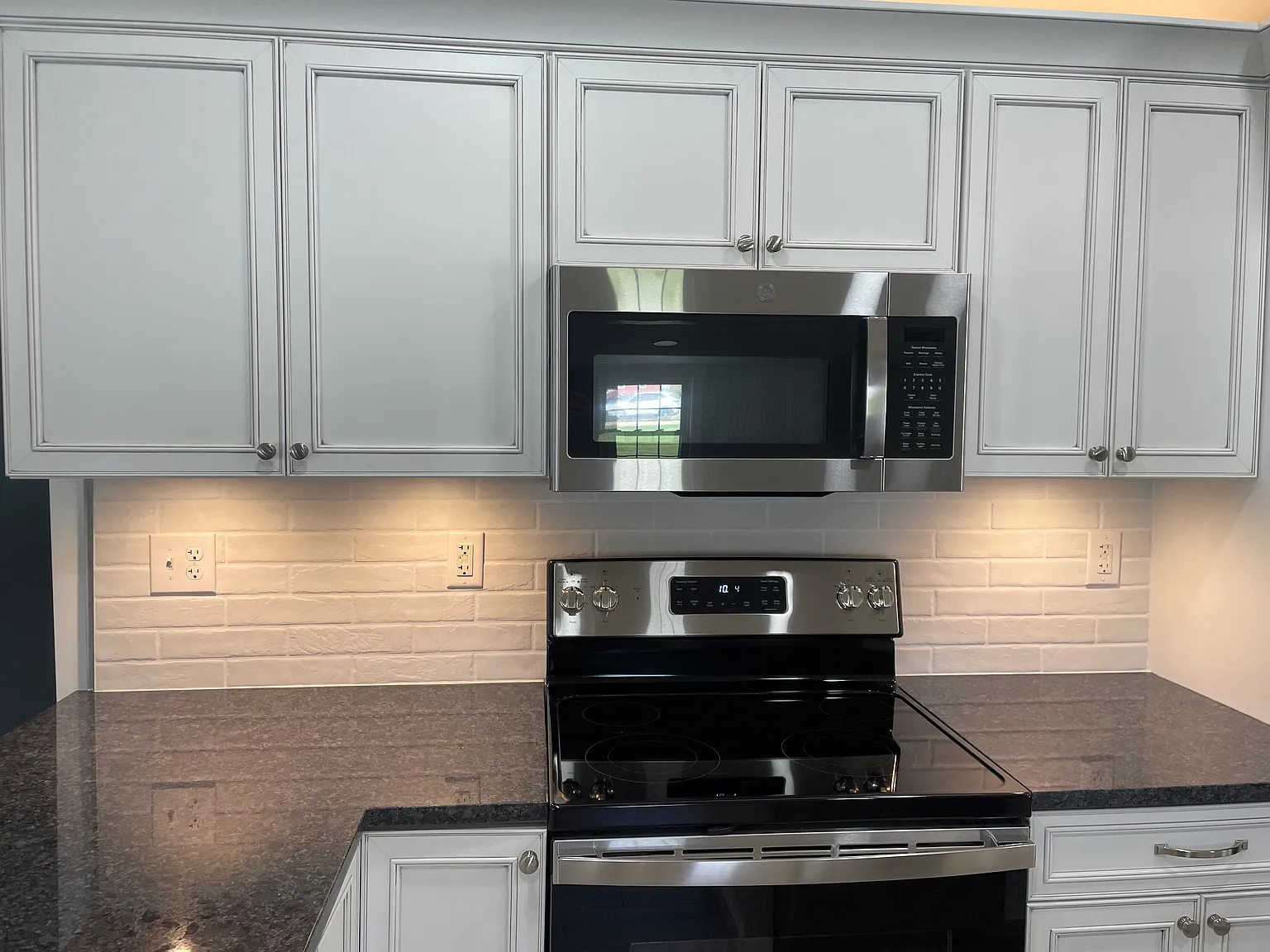 2 bed, 1000 sqft, $1,400 — Photo 3