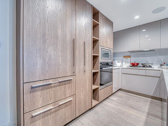 5th image of 6833 Pearson Way #912