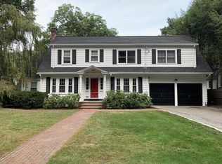 50 Dwhinda Rd, Newton, MA 02468