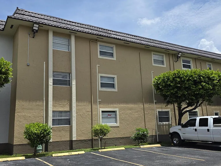 4655 Palm Ave #205 — Photo 13