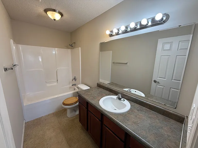 3921 Stanton Hall Pkwy — Photo 16