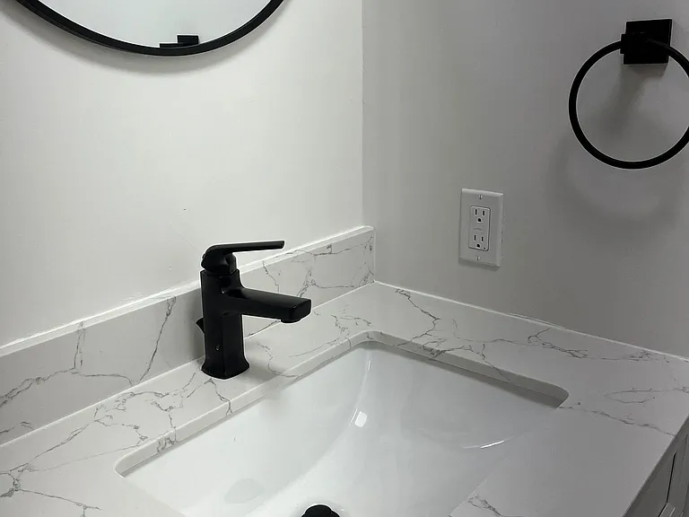 98 Frontenac Ave #1 — Photo 26