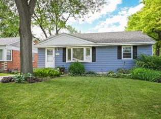 227 W Taylor Rd, Lombard, IL 60148