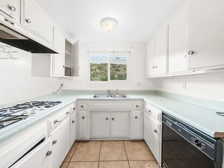 3845 S Forecastle Ave — Photo 10