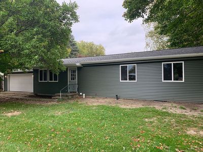 6239 S Clinton Trl, Eaton Rapids, MI, 48827