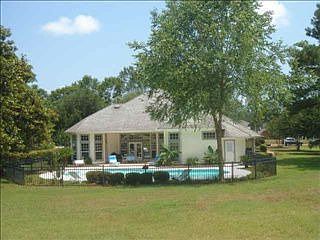 3rd image of 637 Summerbrooke Dr