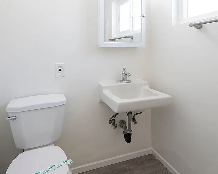 1128 Felspar Street — Photo 11