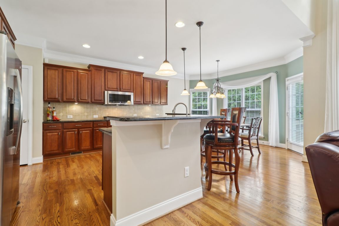 Kensington Forest Dr-2404-013.jpg