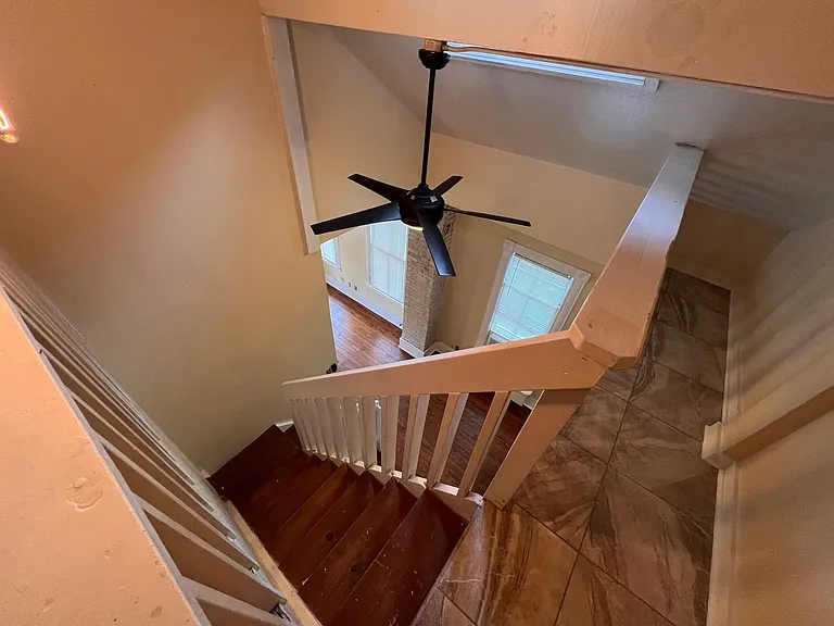 111 Adams St — Photo 16
