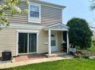 756 Gee Ct #69B, Wheeling, IL 60090