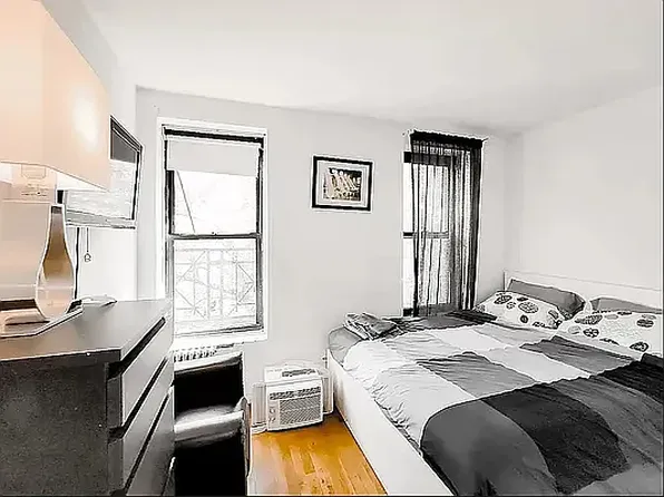 18 King Street image 3 of 5