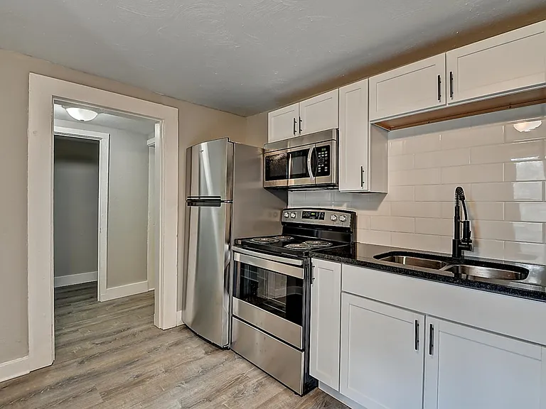 1023 S State Ave #1 — Photo 10