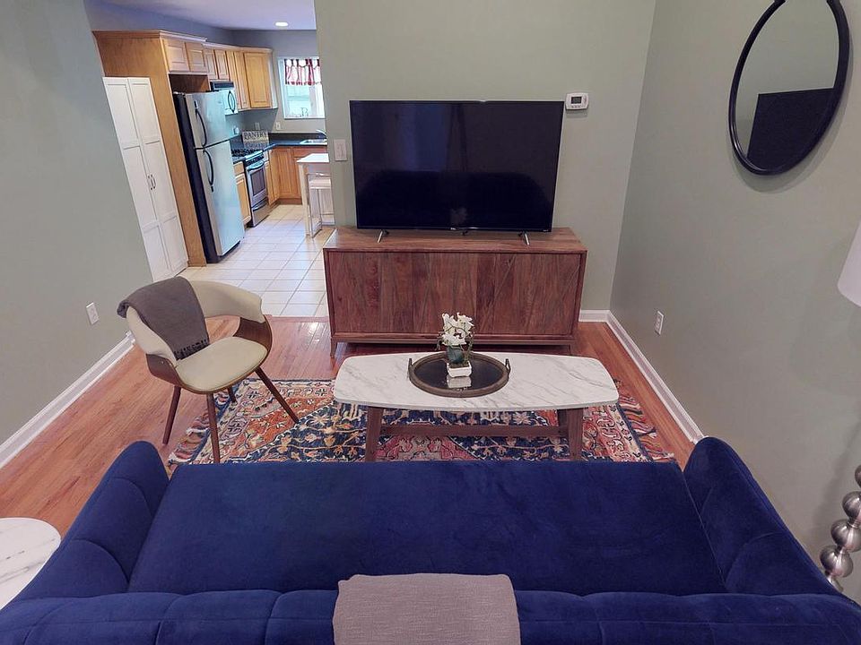 1st image of 1137 N Orianna St