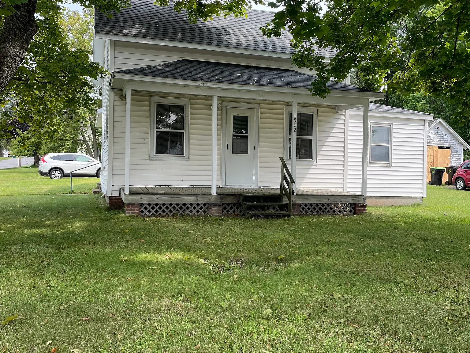 2 bed, 850 sqft, $1,025 — Photo 1