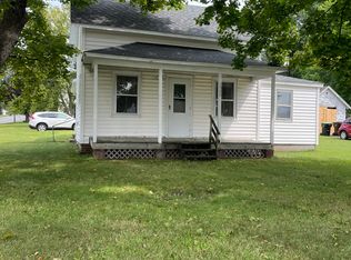 1502 10th St E, Menomonie, WI 54751