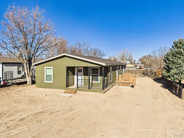105 E Cellini Dr, Pueblo West, CO 81007