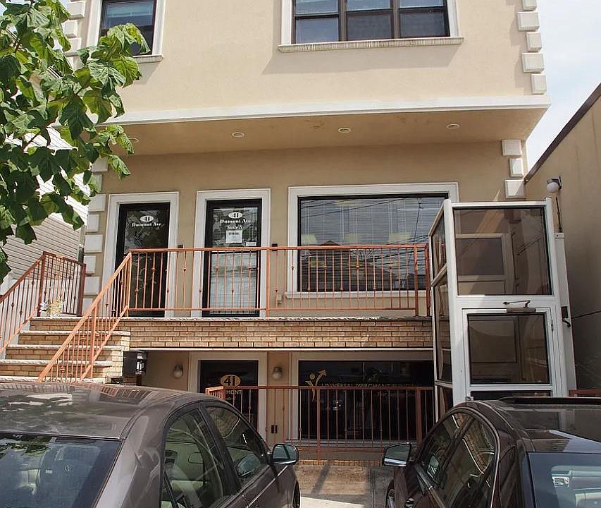 1st image of 41 Dumont Ave #2