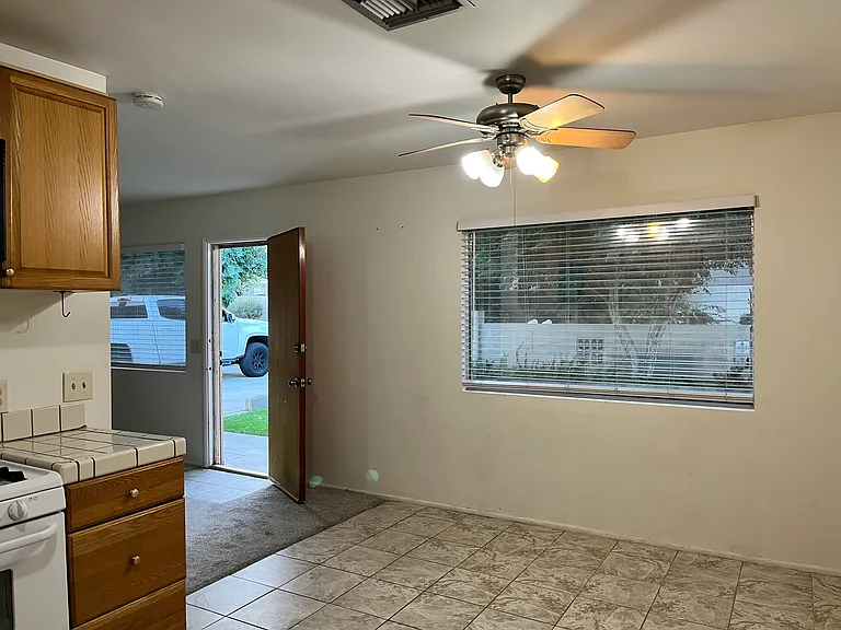 44136 Fairhaven Dr — Photo 6