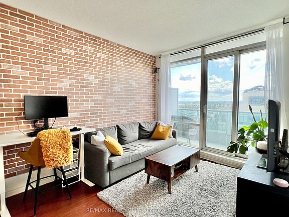 5th image of 33 Elm Dr W #2505