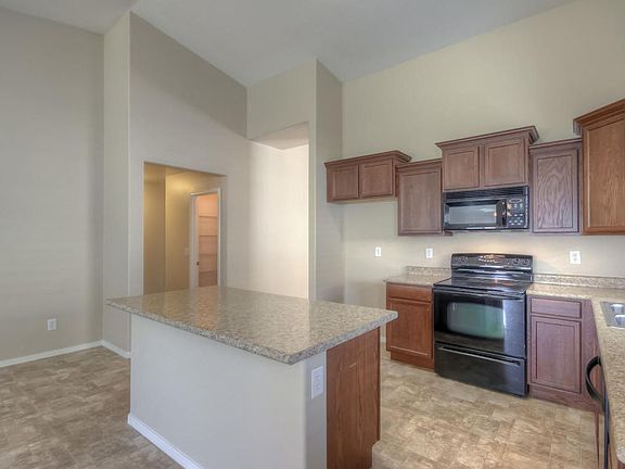 3rd image of 9583 W Frank Ave