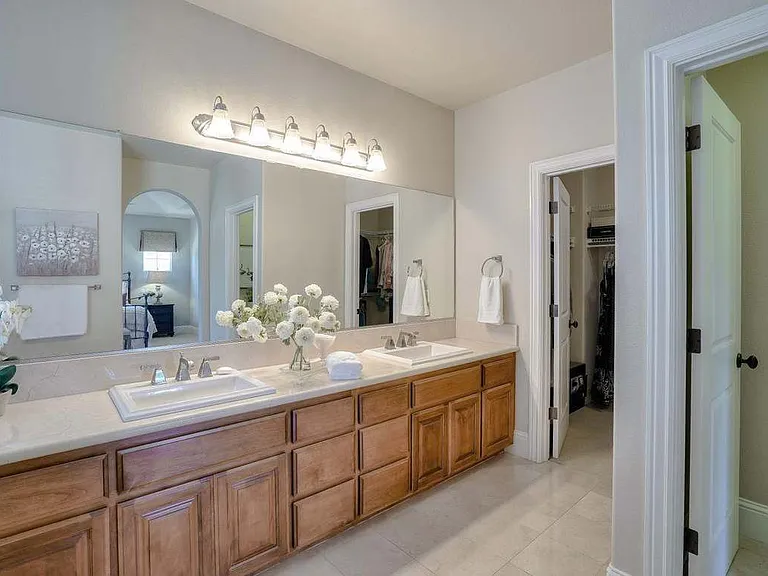 15045 Bellini Way — Photo 4