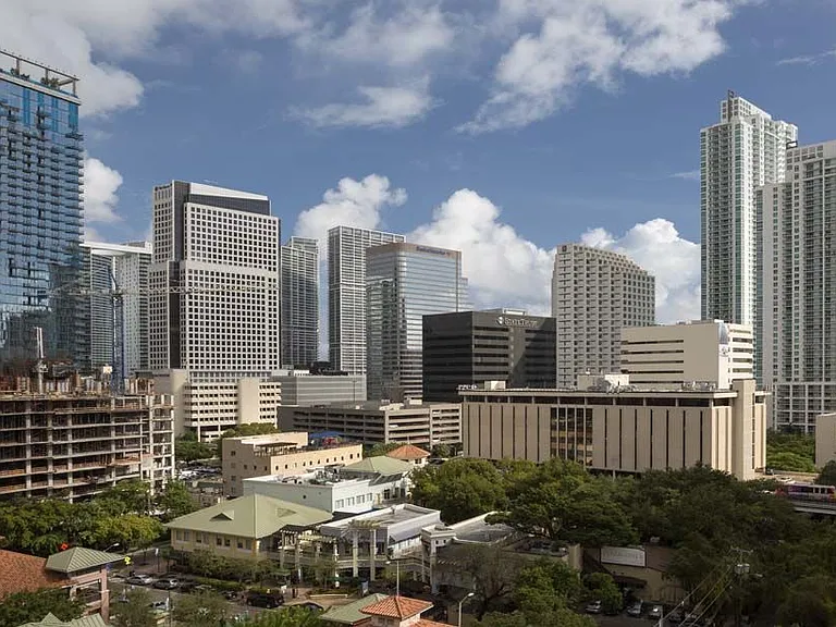 Camden Brickell — Photo 35