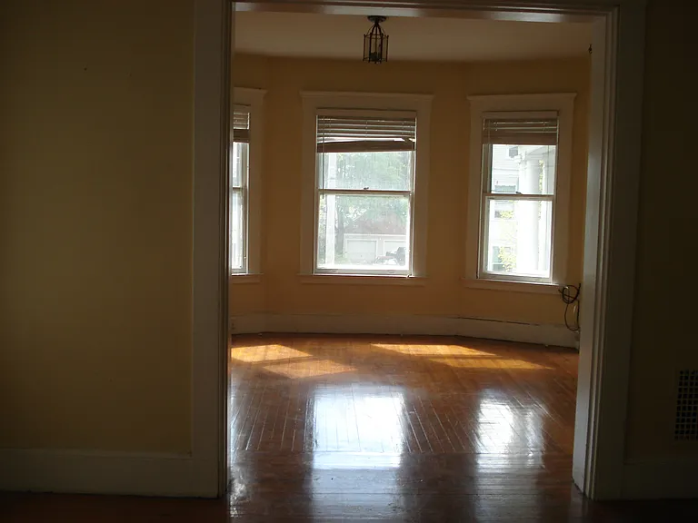 19-21 Brownell St #2 — Photo 2