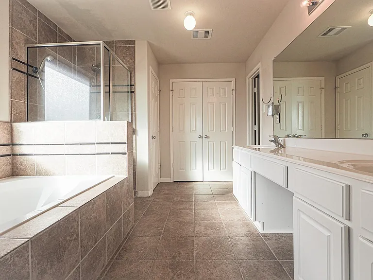 3638 Cottage Manor Ln — Photo 20
