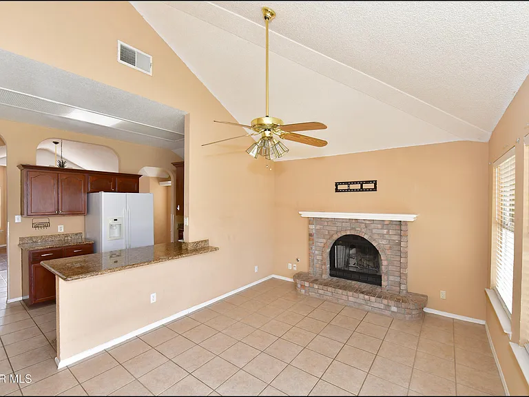 7737 Plaza Azul Rd — Photo 19