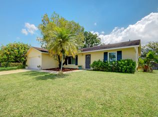 206 Dove Cir, Royal Palm Beach, FL 33411