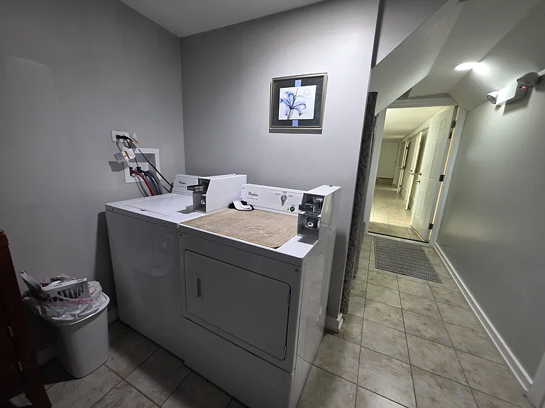 3648 W George St #G — Photo 9