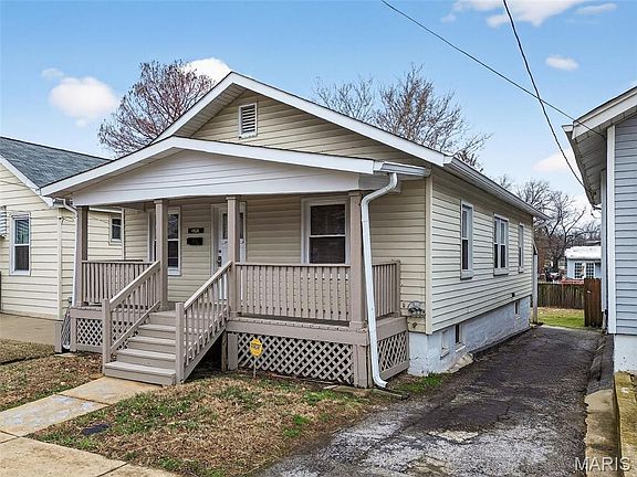 3rd image of 4926 Tiemann Ave