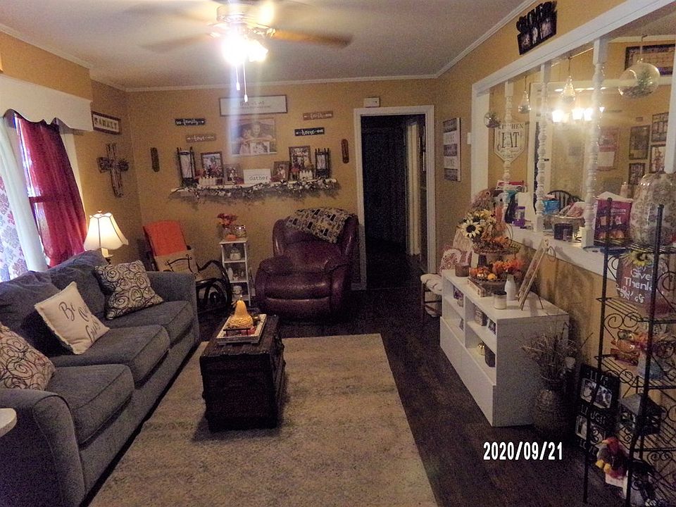 2nd image of 268 Black St