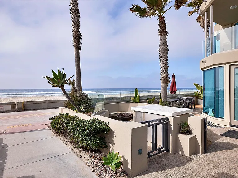 3377 Ocean Front Walk — Photo 23