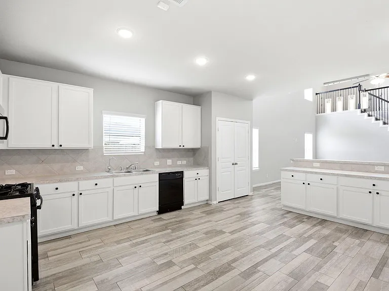 16203 Centennial Light Dr — Photo 13