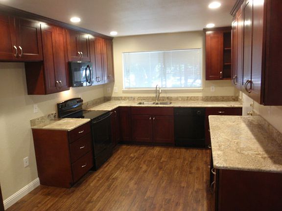 2nd image of 1954 Woody Ct