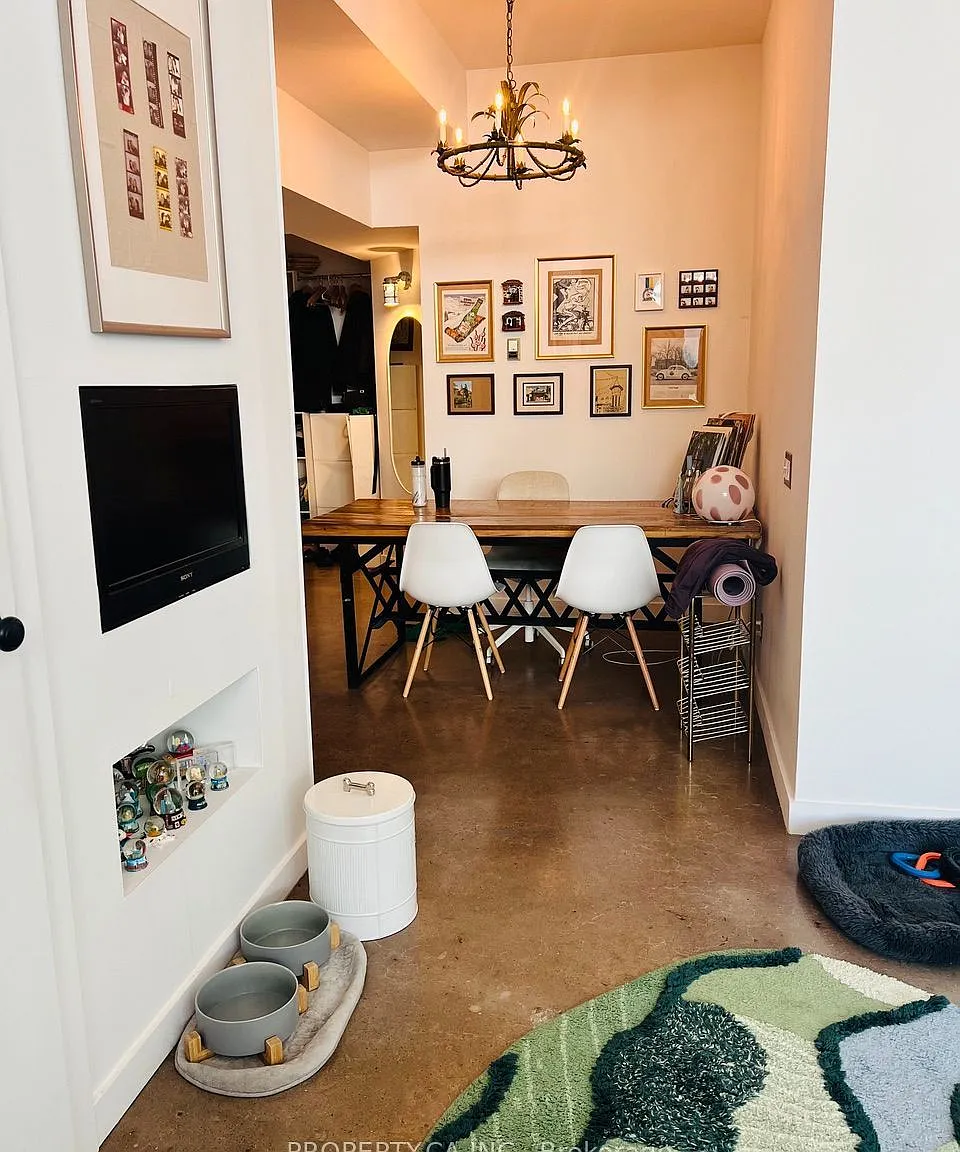 2 bed, $2,500 — Photo 2