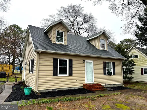 9028 Easter Ln, Seaford, DE 19973