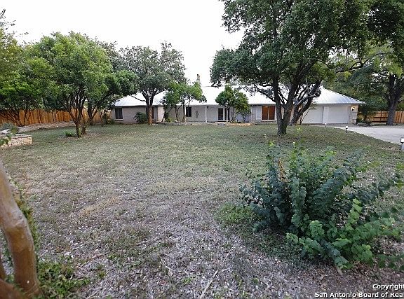 5th image of 2711 Marlborough Dr